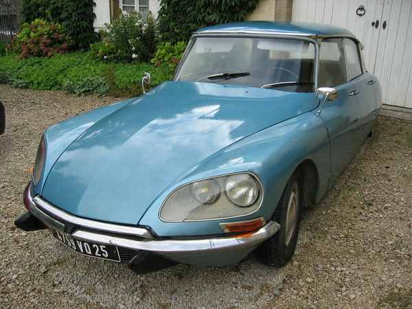 Citroen DS bleue